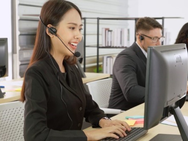 Nhân viên hỗ trợ VIP79 có kiến thức chuyên sâu và thái độ chuyên nghiệp